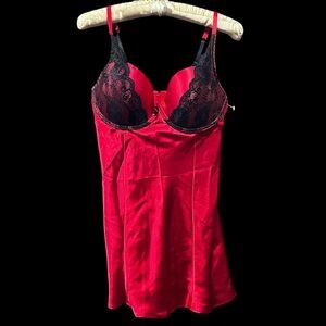 Gilligan & O'Malley Red Chemise with Black Lace